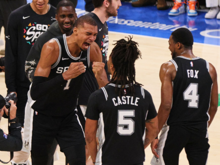 New York inizia le Finali NBA con una vittoria: i Knicks battono San Antonio in trasferta
