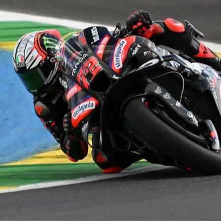 Bezzecchi trionfa davanti al pubblico di casa: l’italiano conquista la sua prima vittoria casalinga in MotoGP