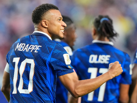 Doppietta di Mbappé e vittoria convincente. La Francia batte l’Iraq e si qualifica ai playoff per i Mondiali del 2026