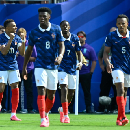 La Francia ripete l’impresa storica del Brasile ai Mondiali del 2002: tre giocatori segnano più di cinque gol