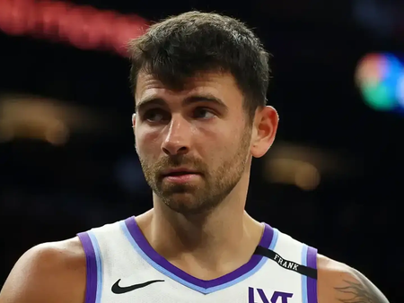 I New York Knicks ingaggiano l’esperto attaccante John Konchar