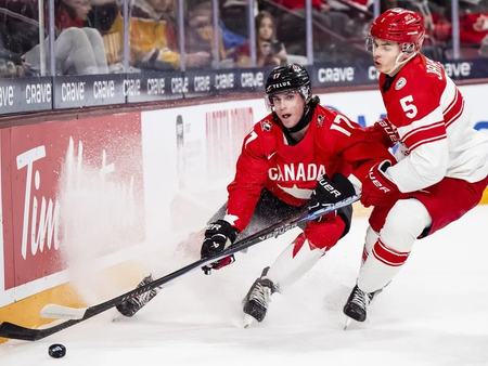 McKenna segna al debutto in NHL, Lafreniere realizza una tripletta, Carolina continua la sua partenza vincente