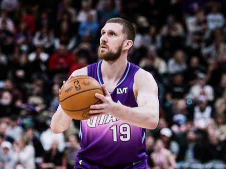 Gli Utah Jazz di Sviatoslav Mykhailiuk hanno sconfitto i San Antonio Spurs nella partita di preseason NBA