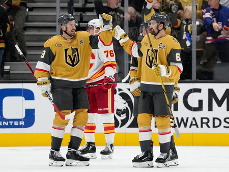 NHL: Triplette di Tkachak, Marchenko, Baldi e Stone, Florida e Vegas vincono