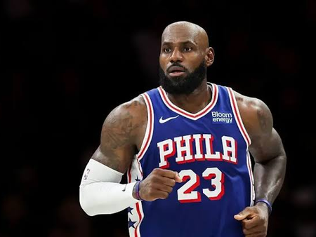 Esordio di LeBron James con Philadelphia: sette assist e prima vittoria al debutto con la nuova squadra