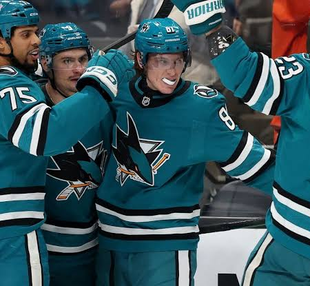 Il gol di Shesterkin, 16 gol a Vancouver e la vittoria di San Jose: risultati della giornata NHL
