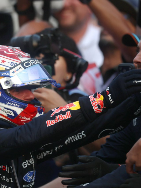 Max Verstappen conquista la prima vittoria stagionale, la Red Bull trionfa con il proprio motore e Hamilton sale sul podio